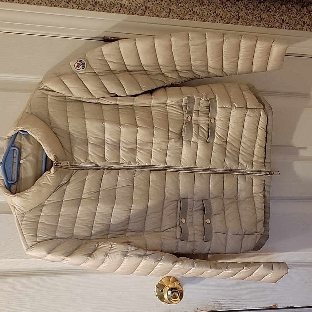 100% Authentic Moncler Down Packable Light Weight… - image 4